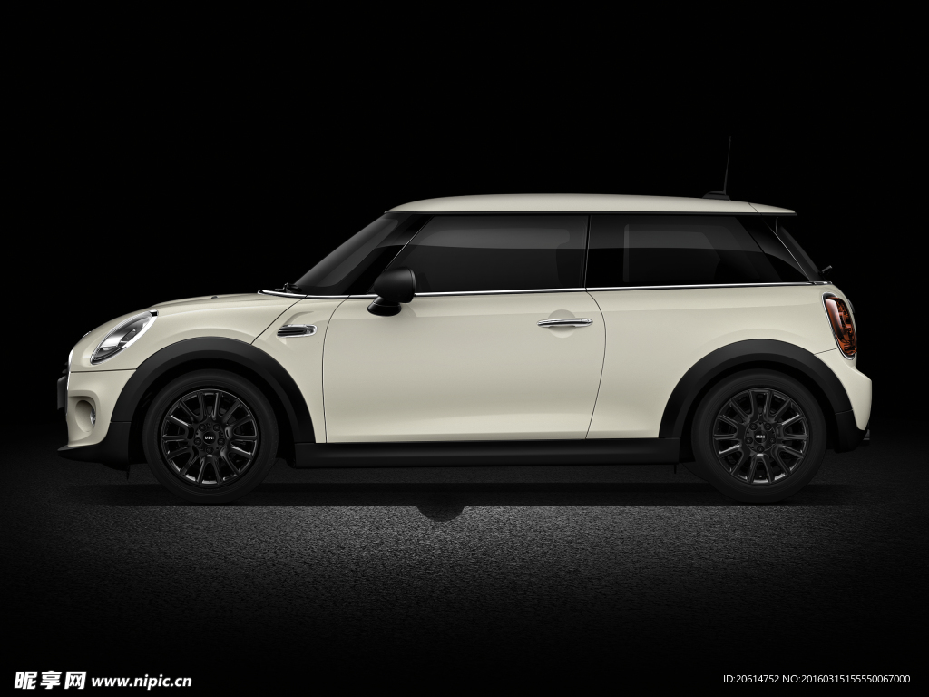 MINI 汽车侧面