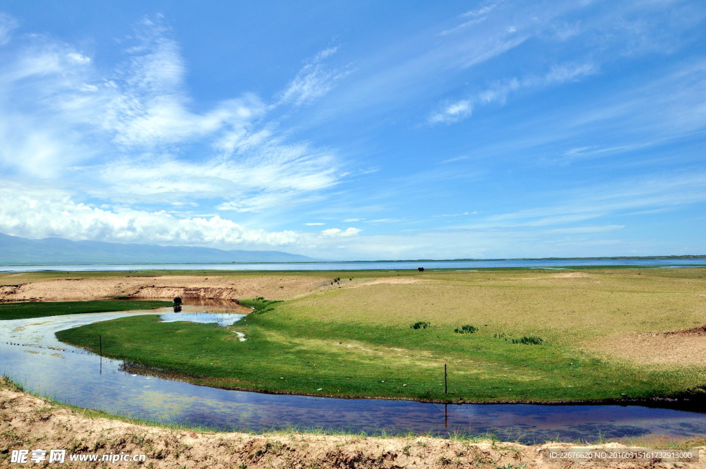 河流