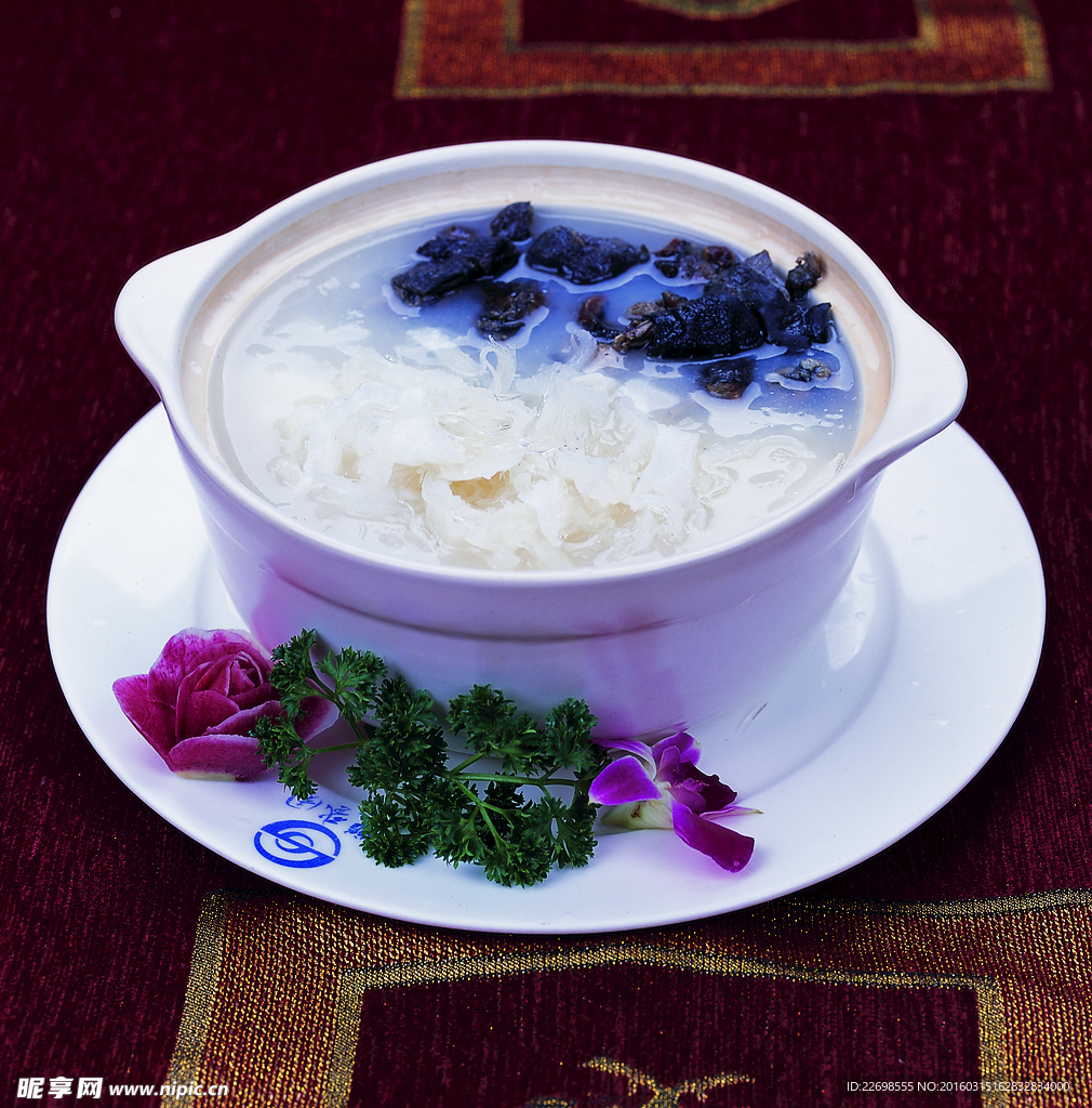 浓汤鸡煲翅