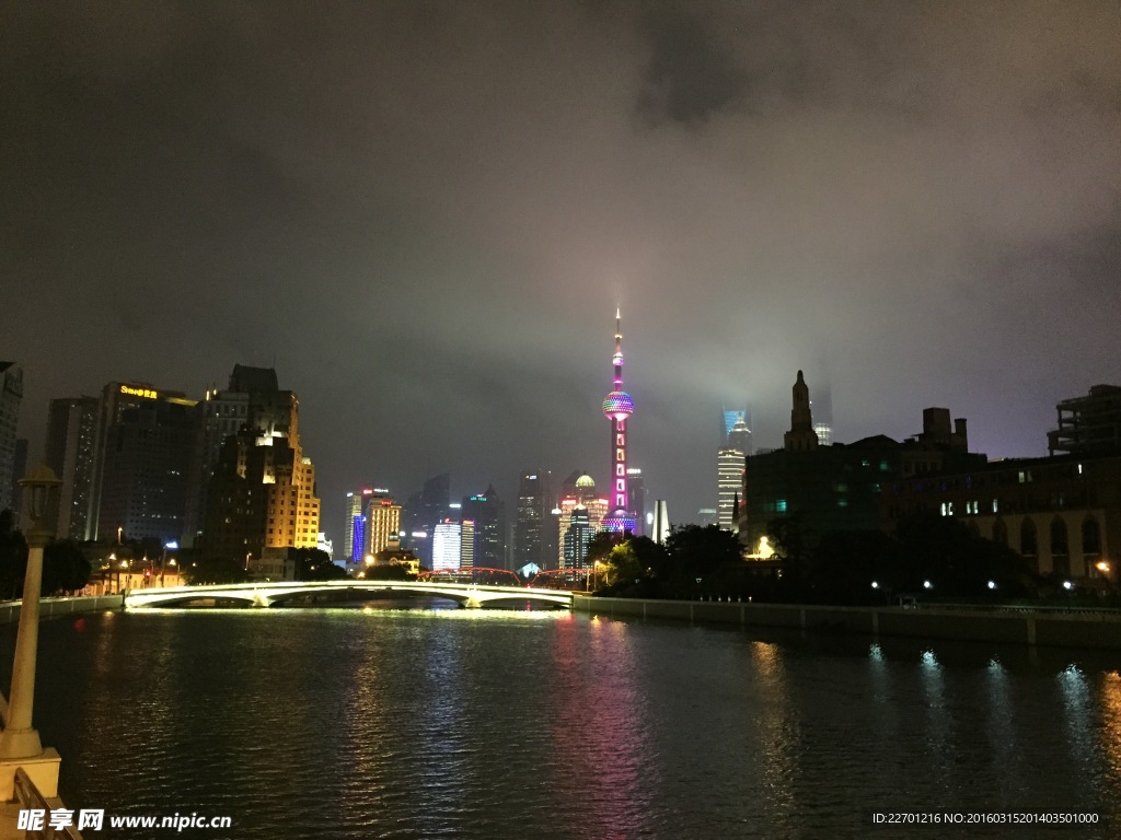 东方明珠夜景