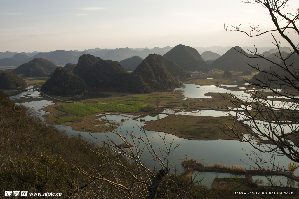 山间美景