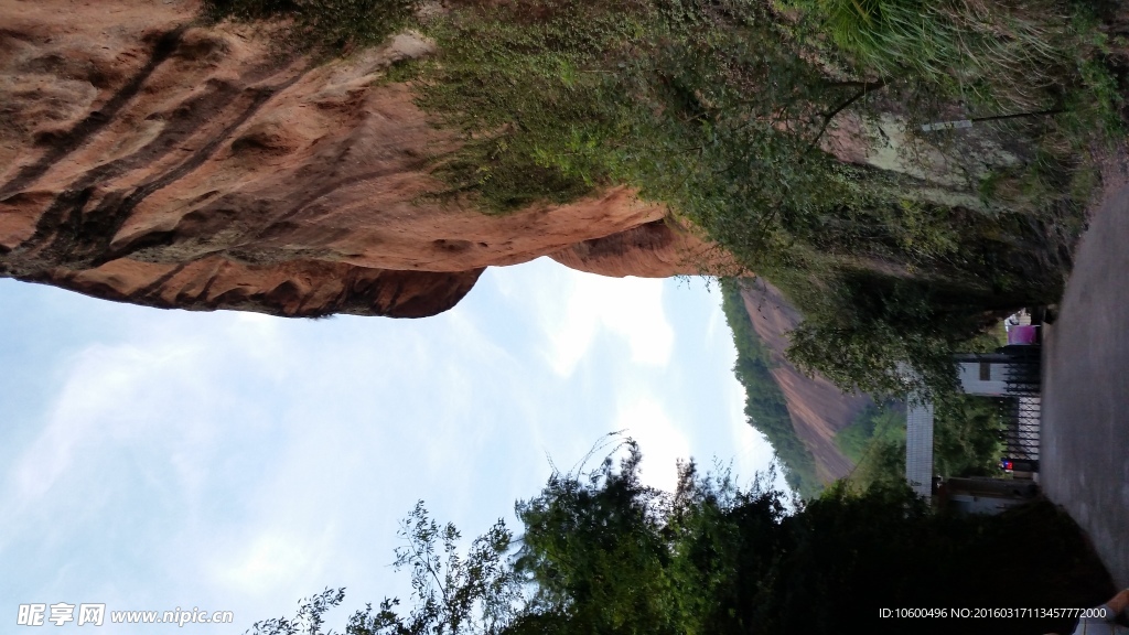 山峰小道