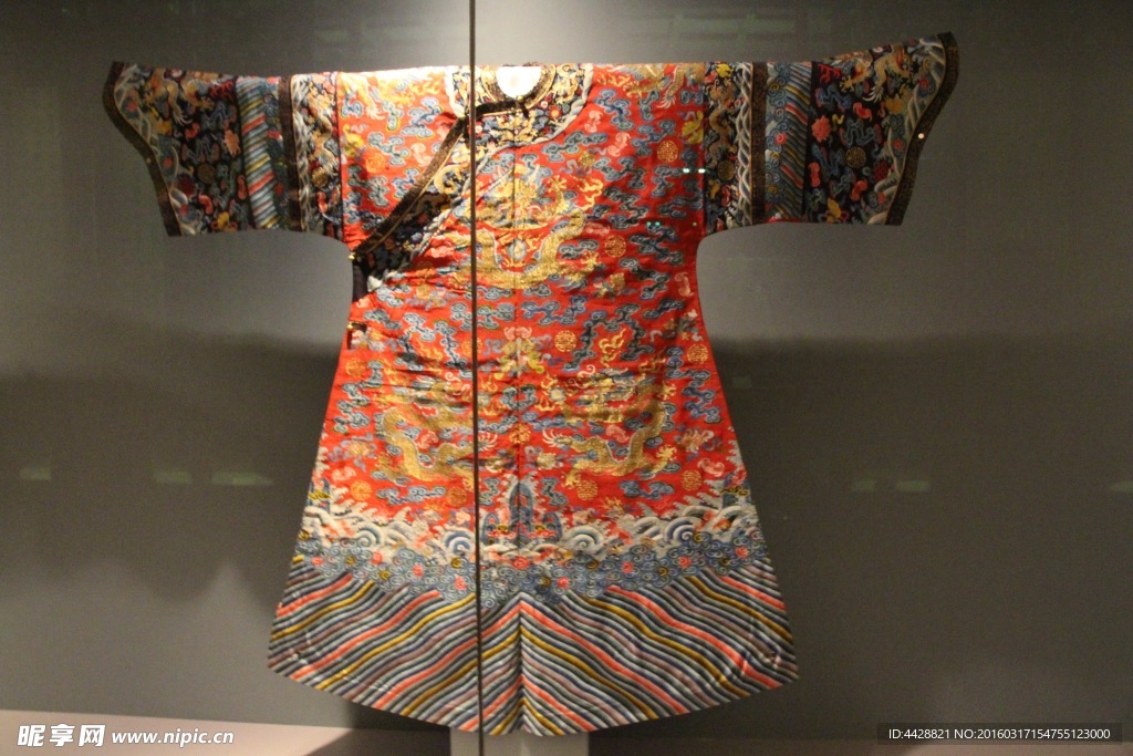 清宫服饰