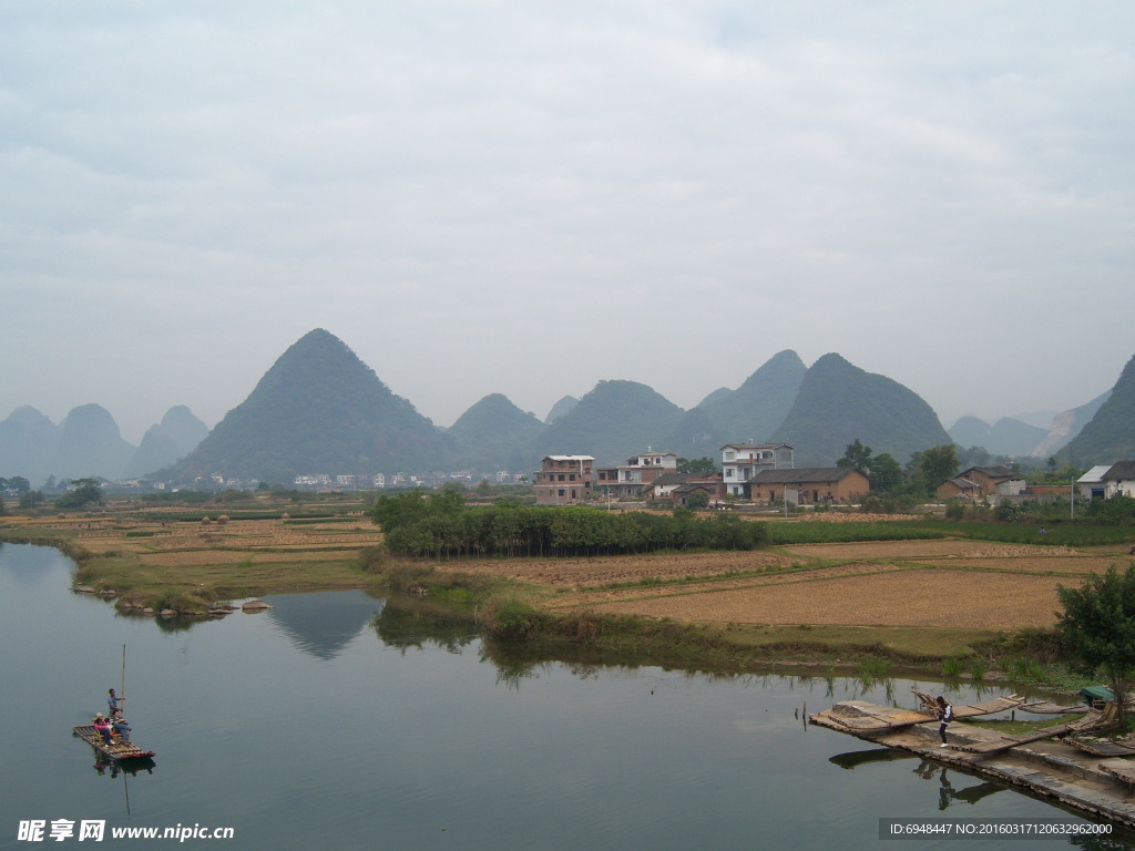 桂林阳朔遇龙河