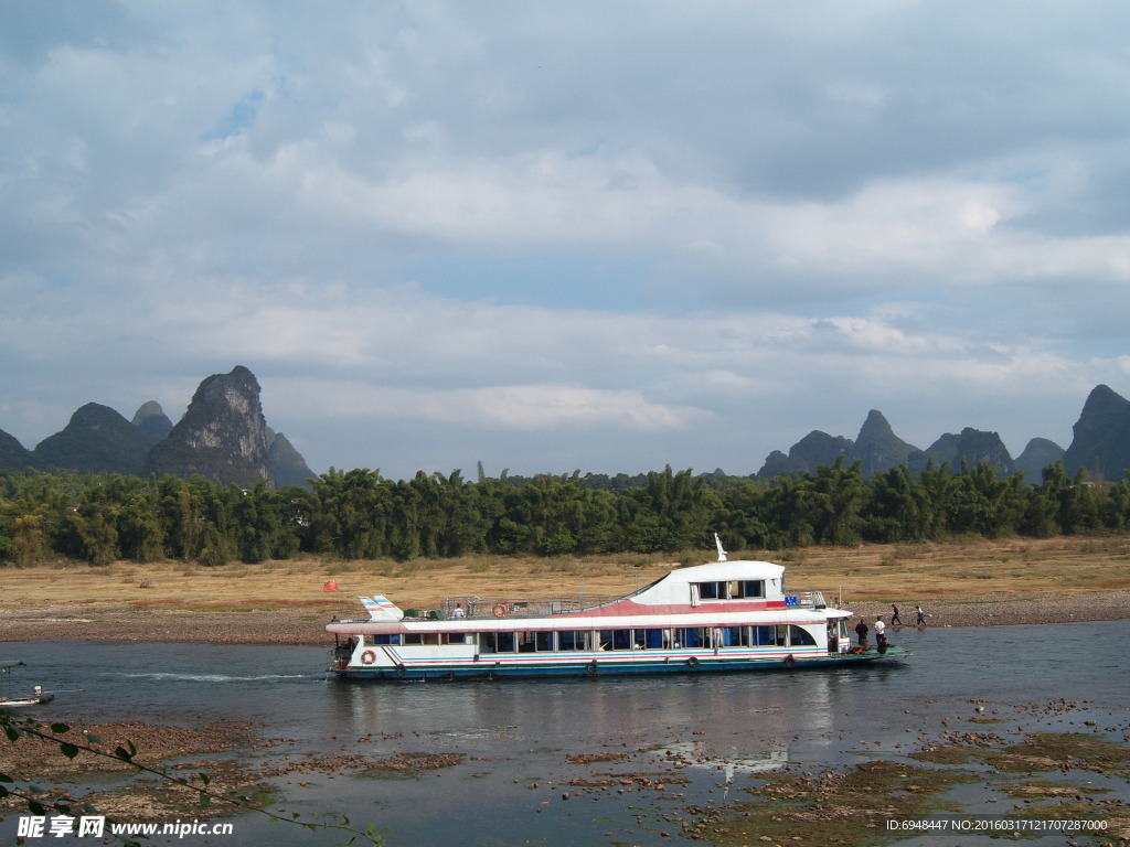 桂林阳朔漓江风景