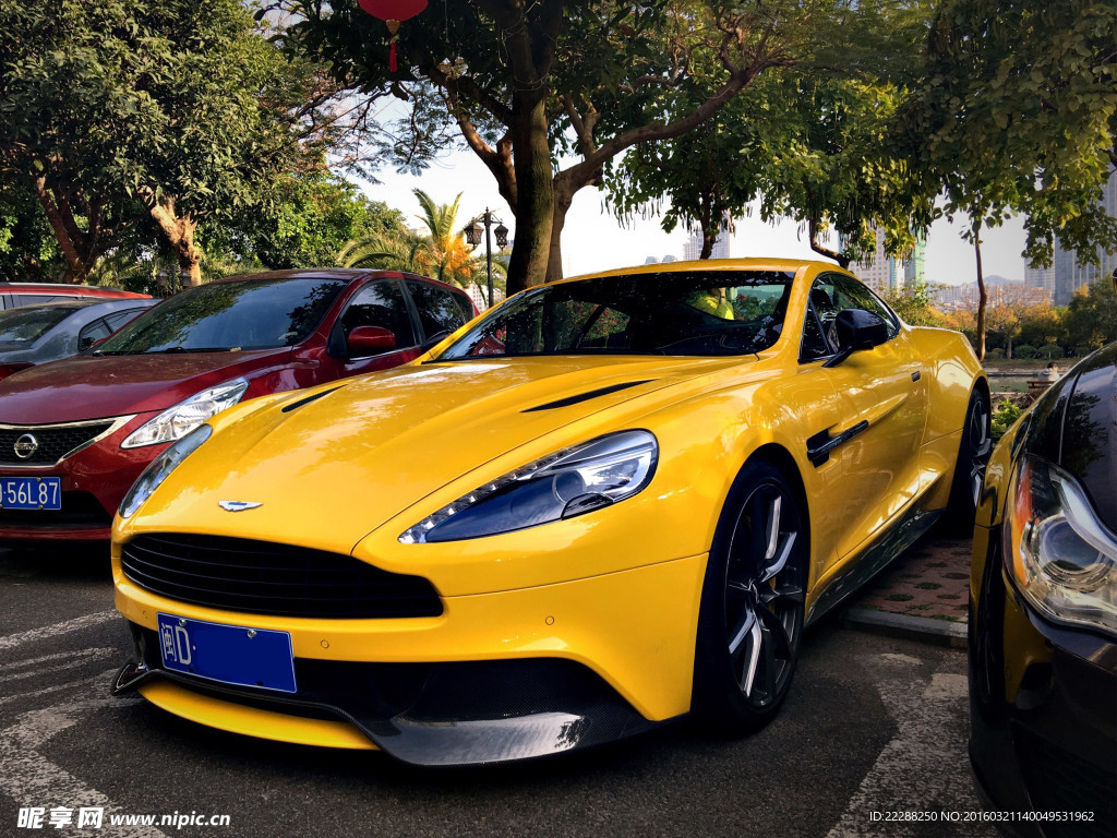 阿斯顿马丁 Vanquish