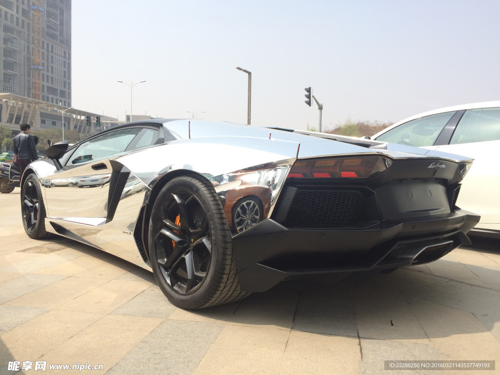 兰博基尼 Aventador