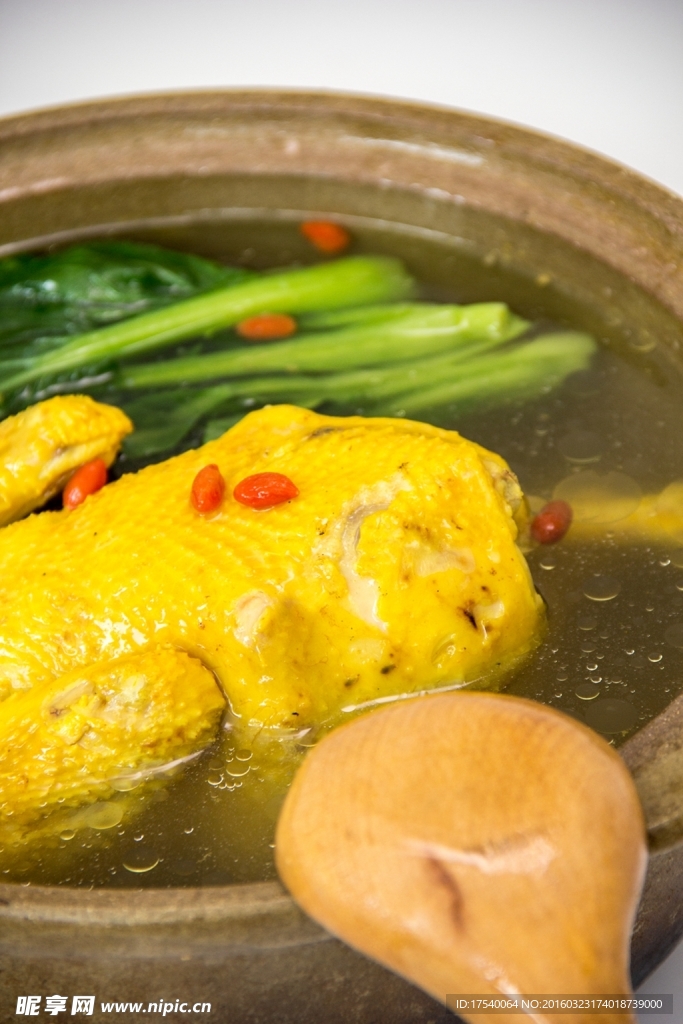 炖鸡汤