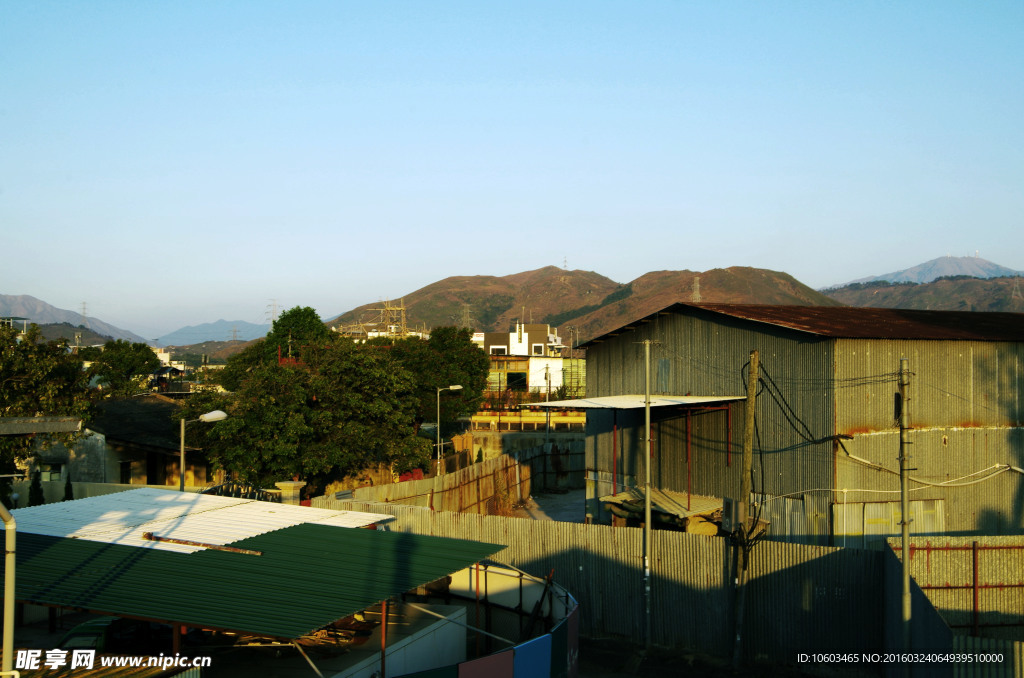 乡村山水 铁屋世界