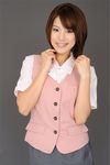 年轻美女