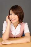 年轻美女