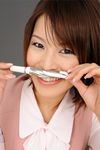 年轻美女