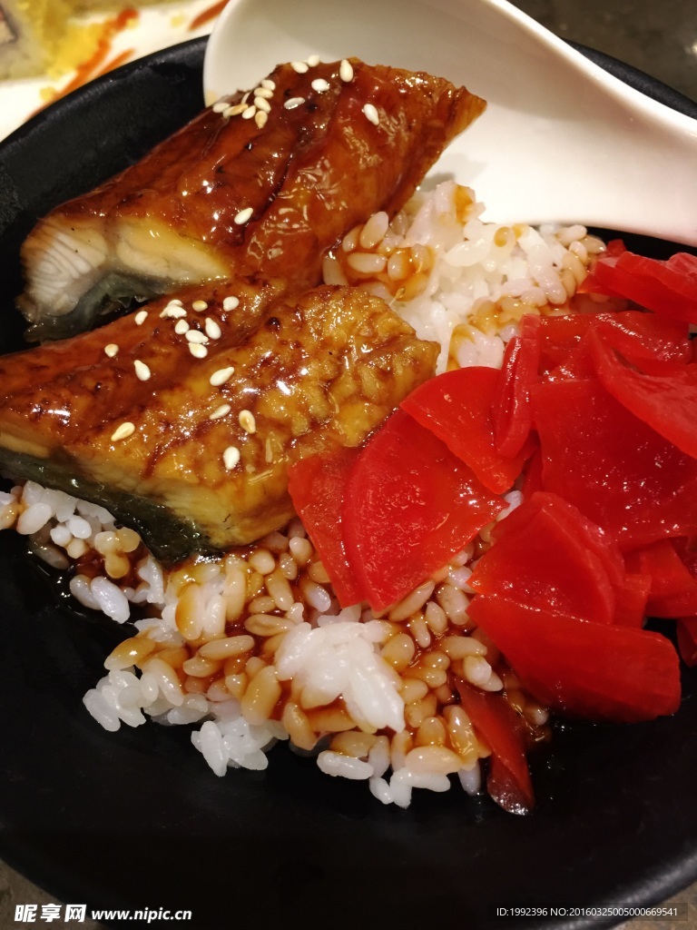 鳗鱼饭