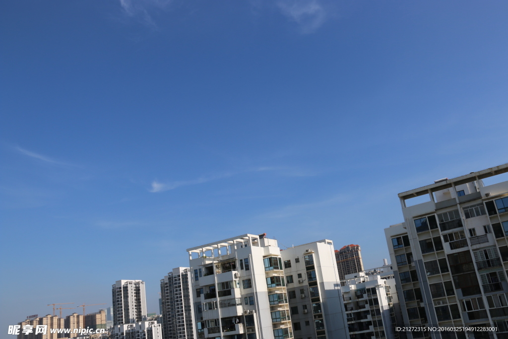 城市蓝天