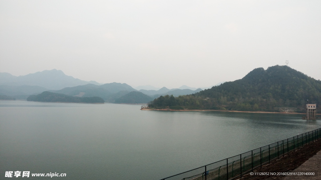 东白湖