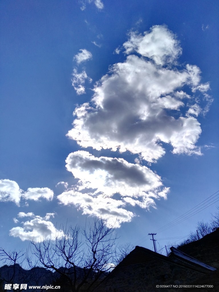 蓝天白云