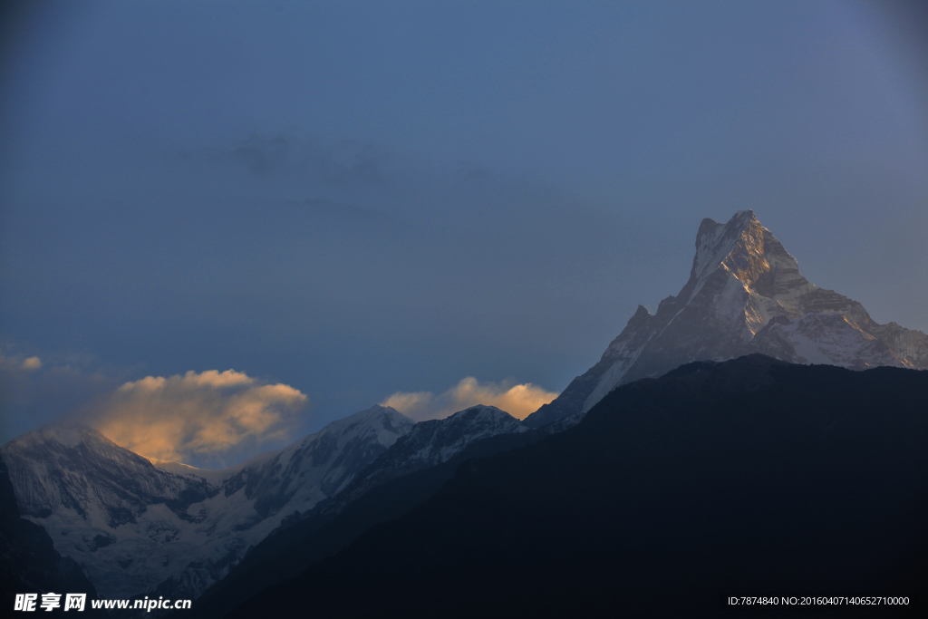 尼泊尔雪山