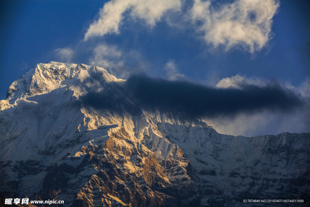 尼泊尔雪山