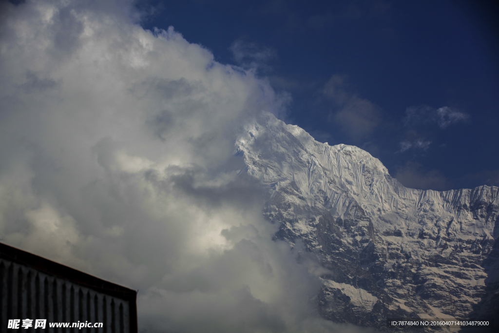 尼泊尔雪山