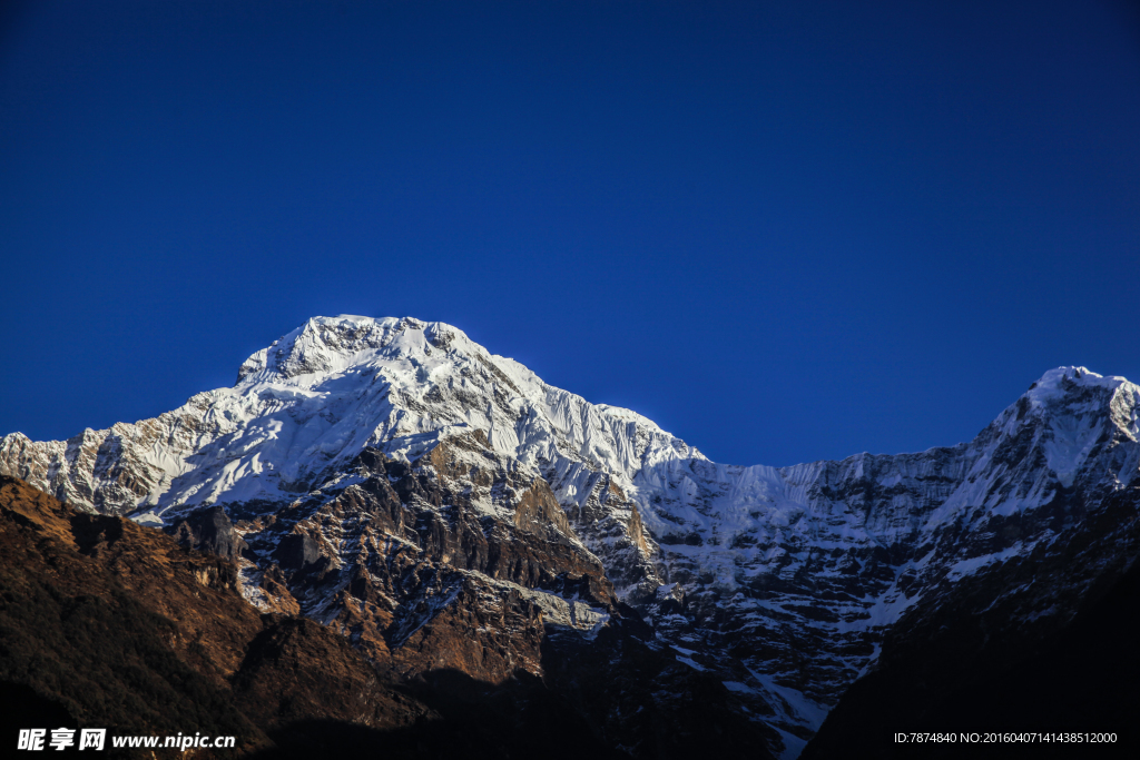 尼泊尔雪山