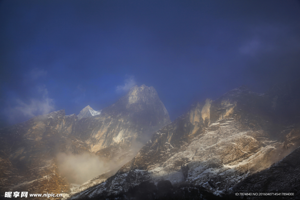 尼泊尔雪山