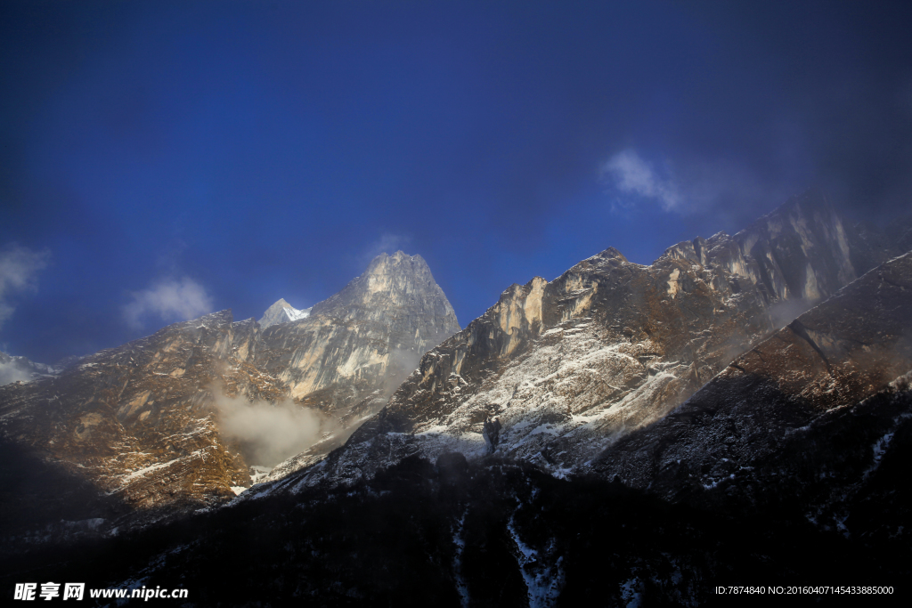 尼泊尔雪山