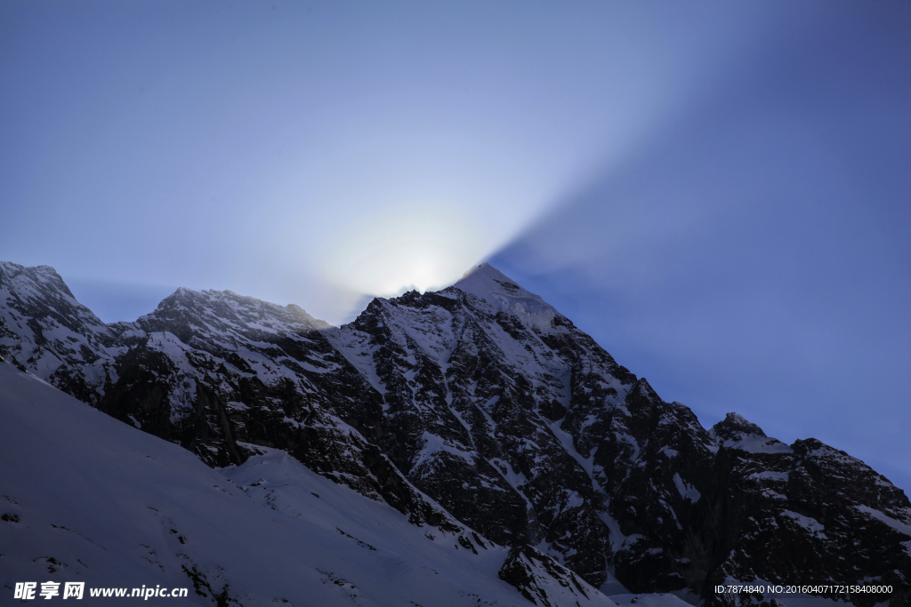 尼泊尔雪山