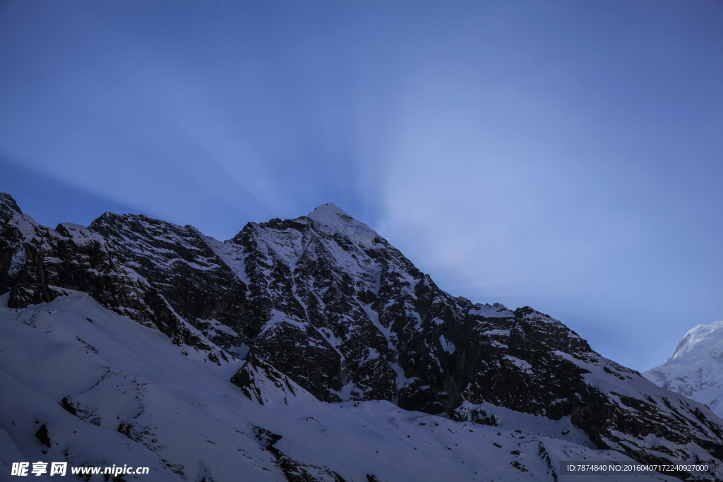 尼泊尔雪山