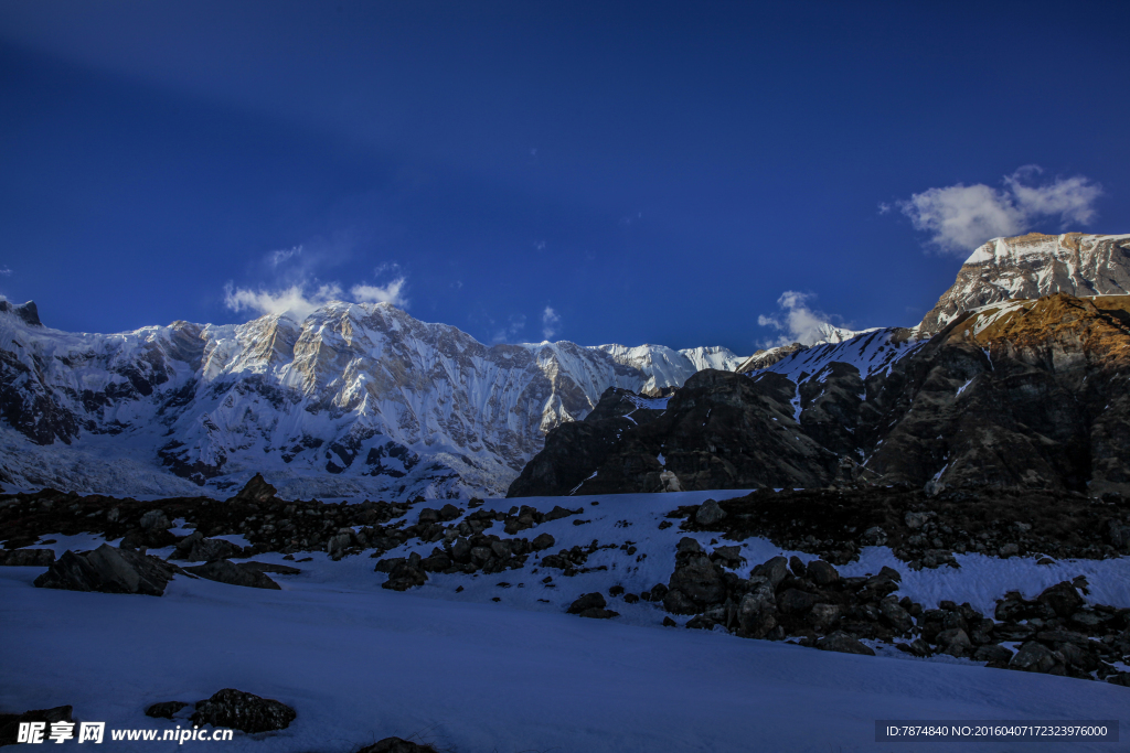 尼泊尔雪山