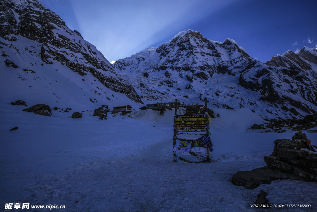 尼泊尔雪山