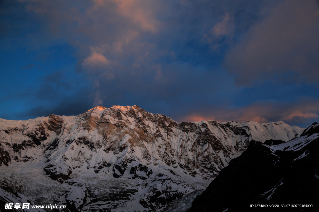 尼泊尔雪山