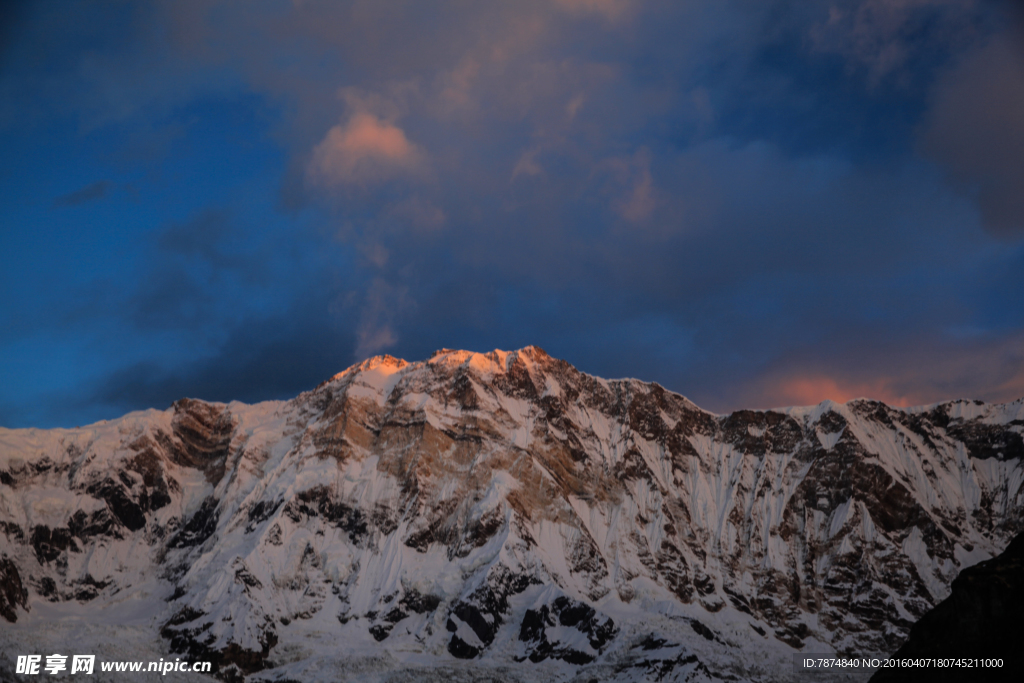 尼泊尔雪山