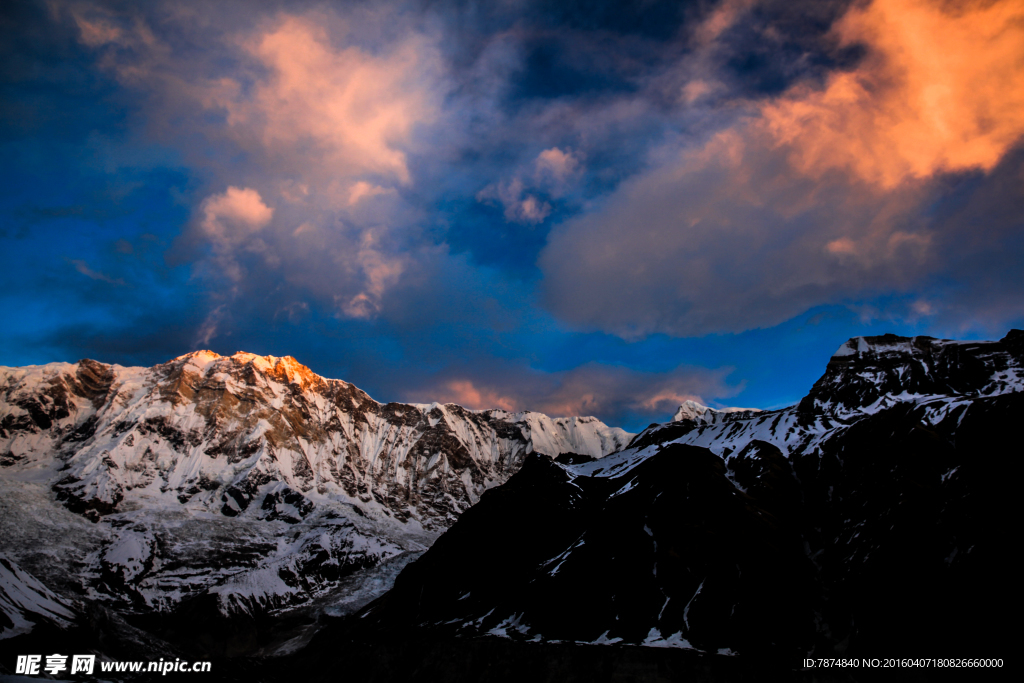 尼泊尔雪山