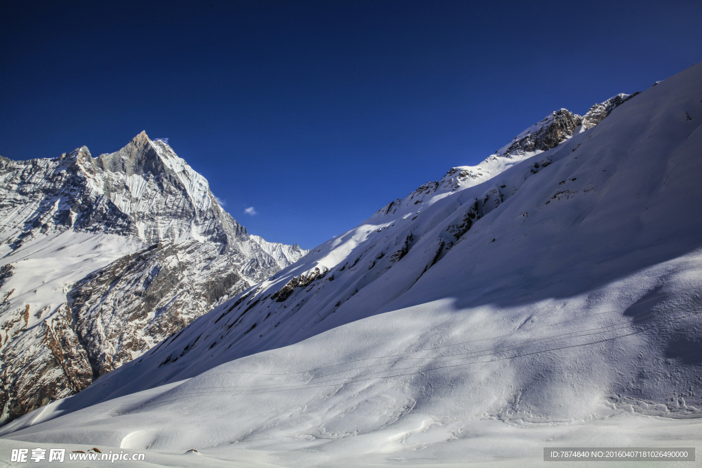 尼泊尔雪山