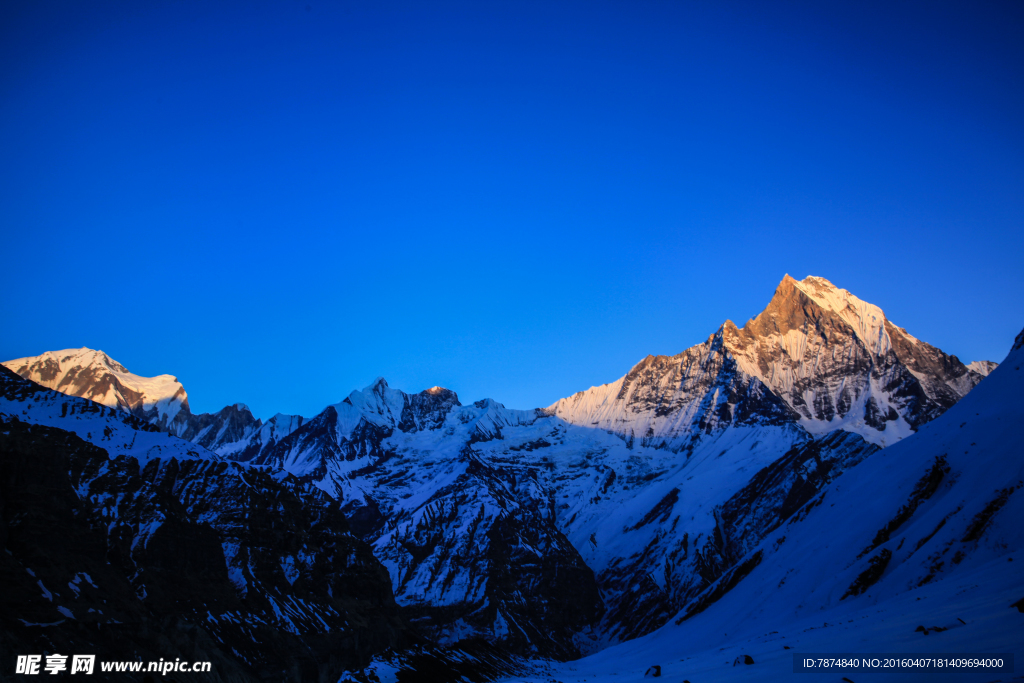 尼泊尔雪山