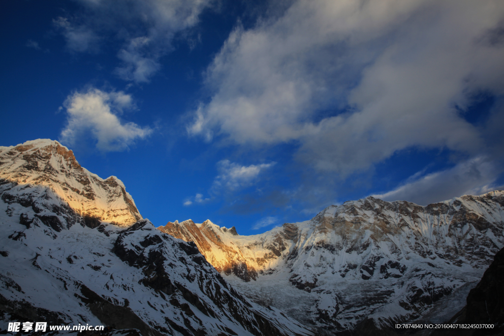 尼泊尔雪山