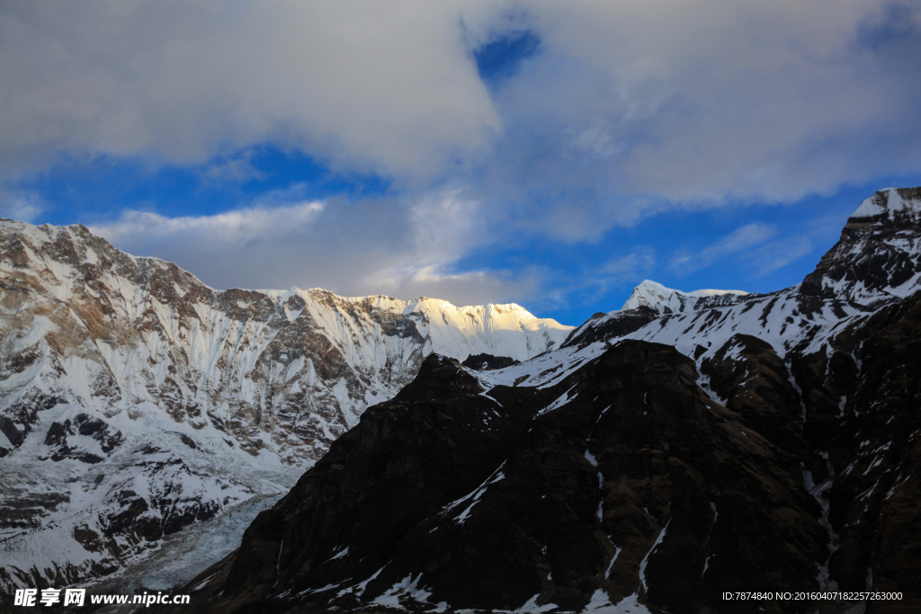 尼泊尔雪山