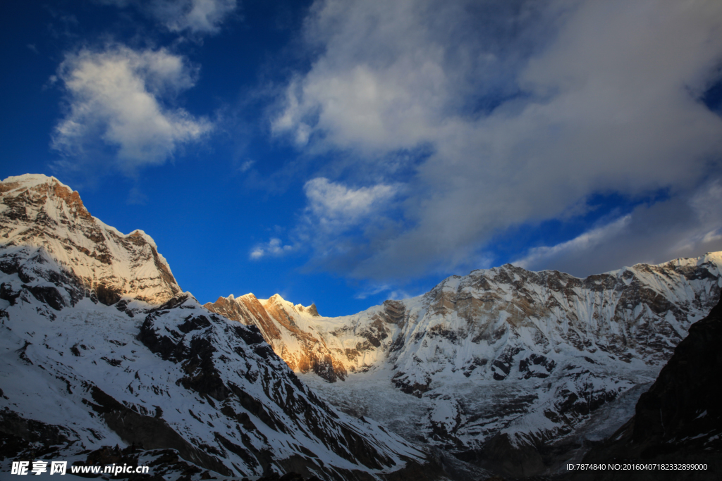 尼泊尔雪山