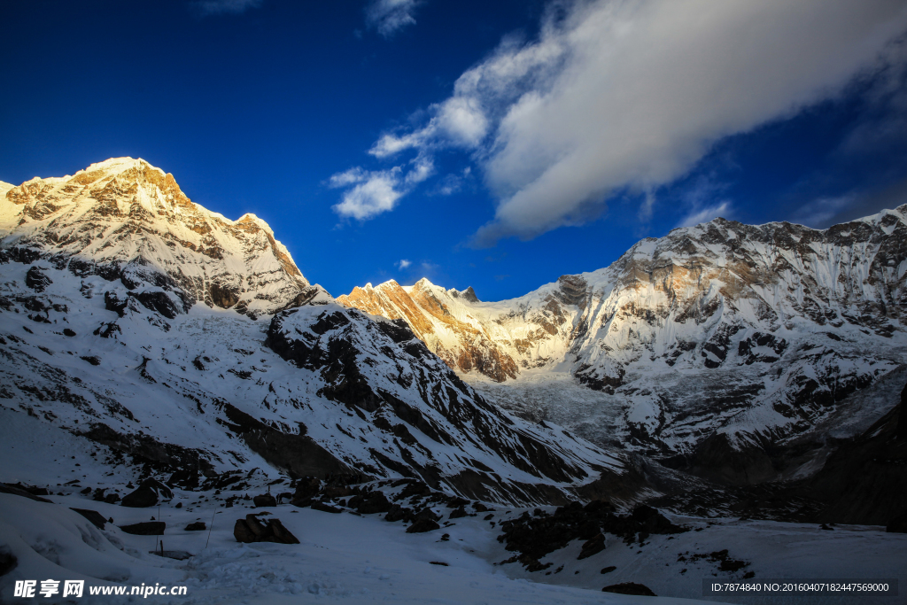 尼泊尔雪山