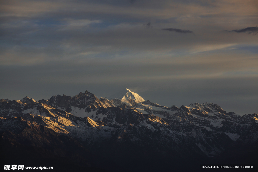 尼泊尔雪山