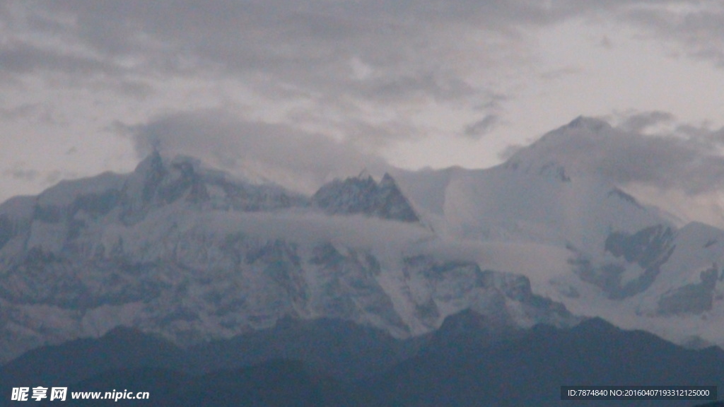 尼泊尔雪山