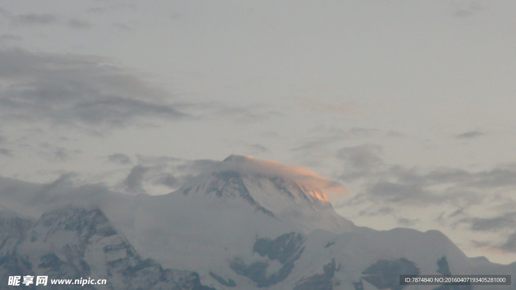 尼泊尔雪山