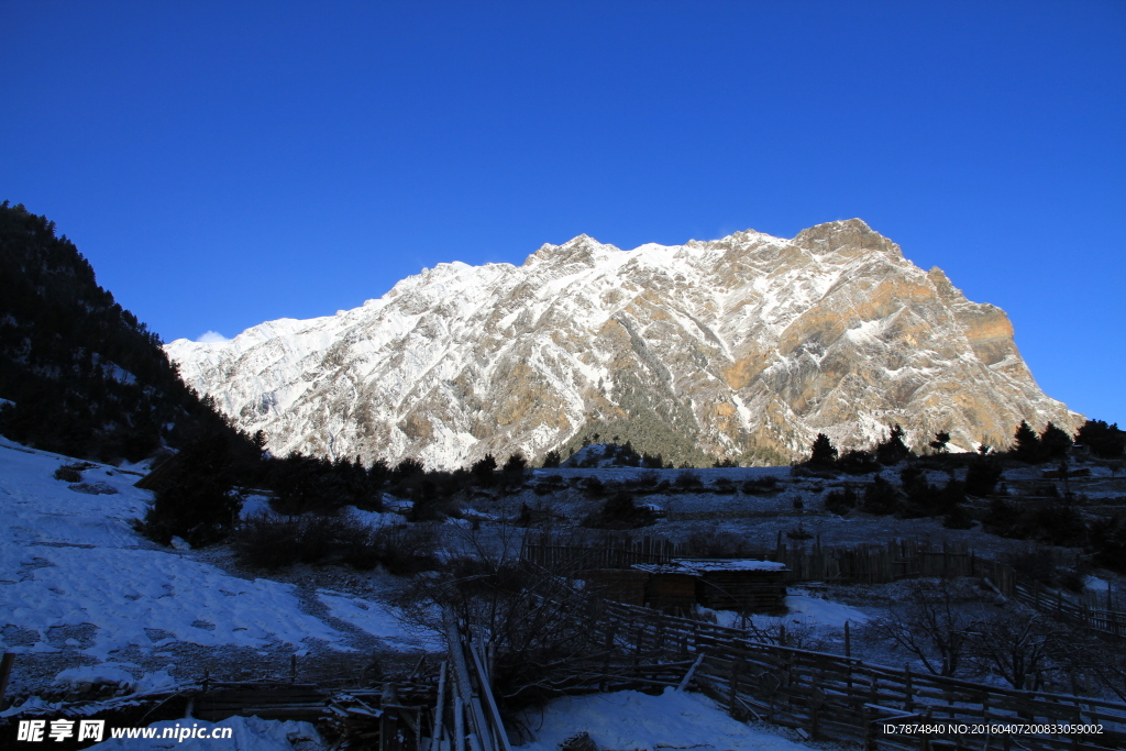 尼泊尔雪山