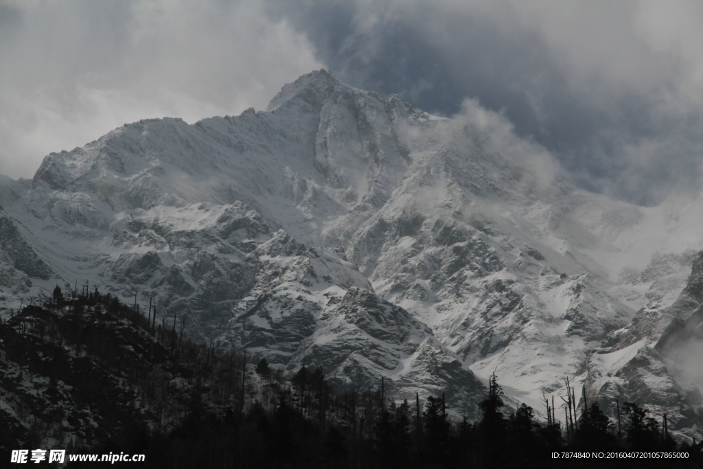 尼泊尔雪山