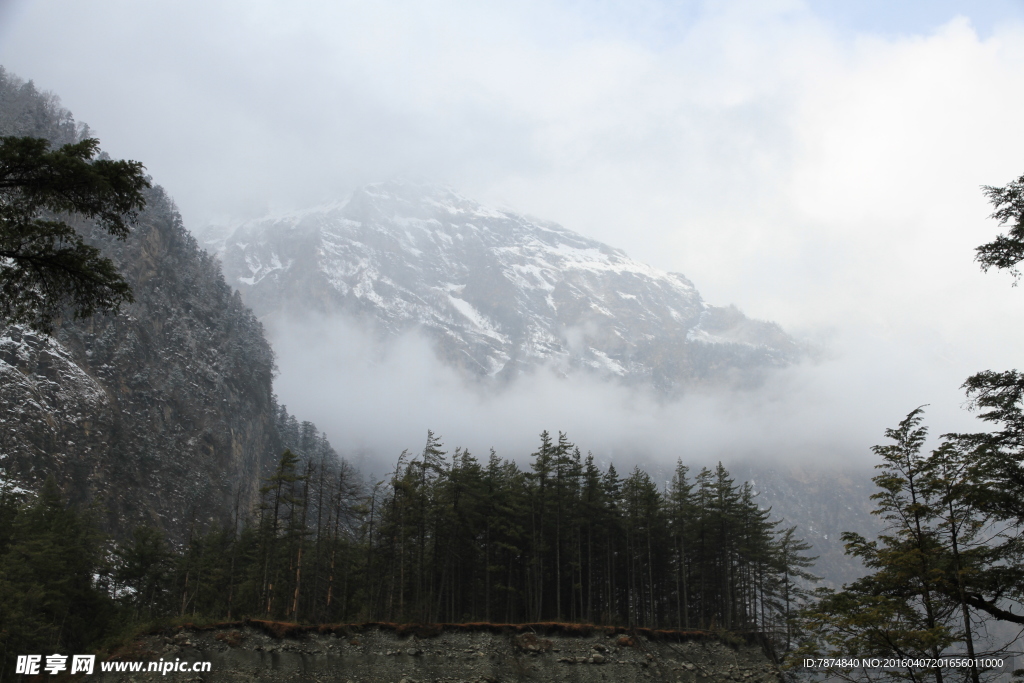 尼泊尔雪山