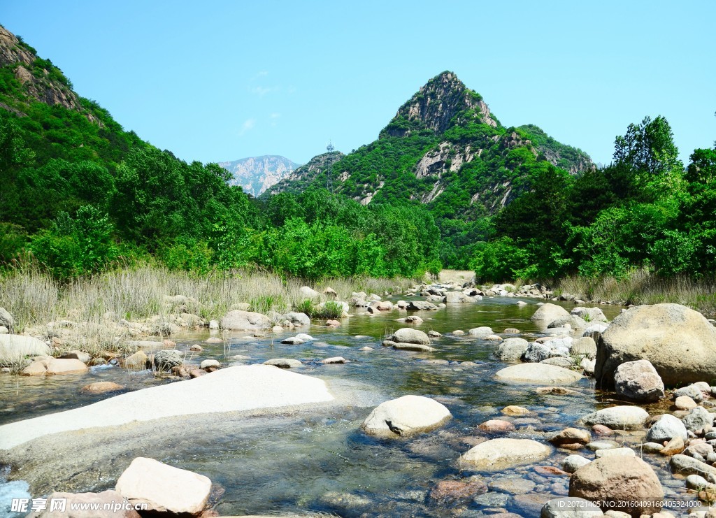 河流