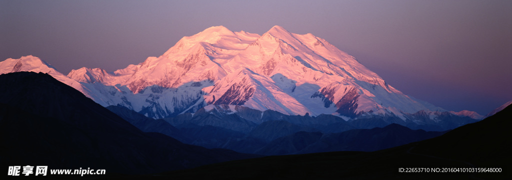 雪山日出