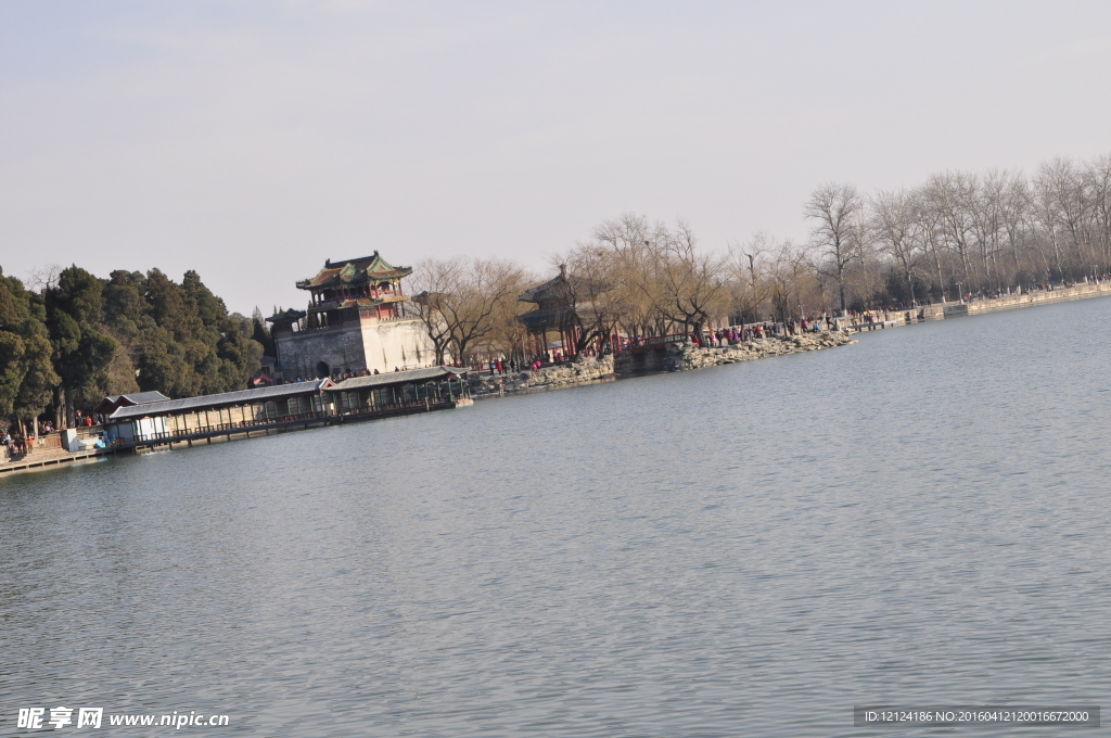 湖面远景