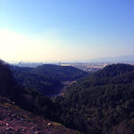 山顶蓝天美景  鸟瞰城市美景