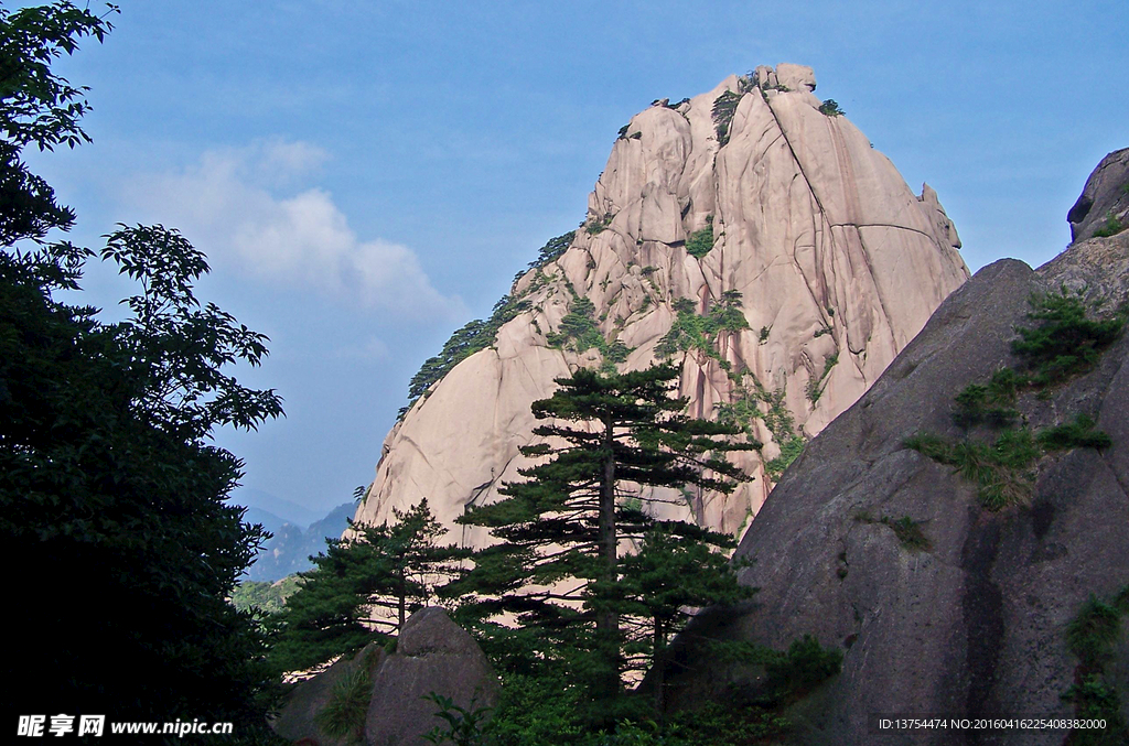 黄山奇峰